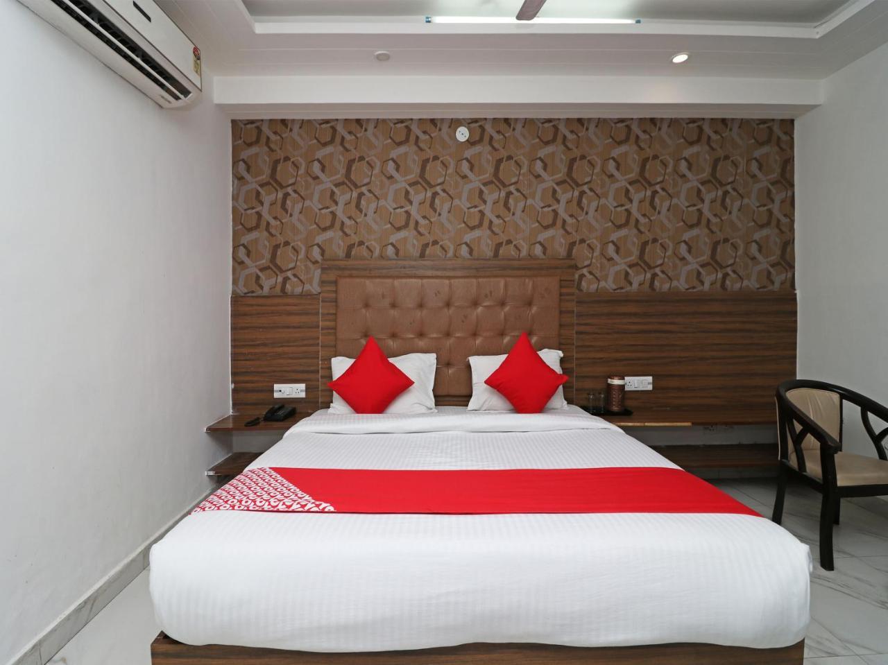 Hotel Doon Dehradun Extérieur photo